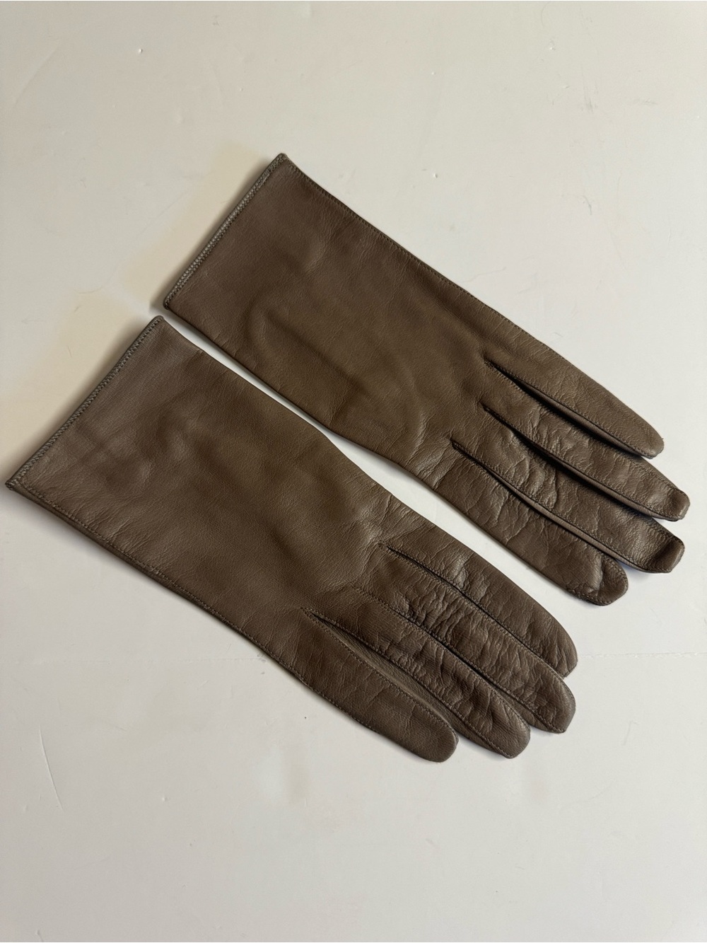 Vintage 50s Lord & Taylor Soft Brown Leather Gloves.Silk Lining.